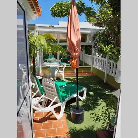 Comoda Casita Con Barbacoa, Buena Conexion Wifi *